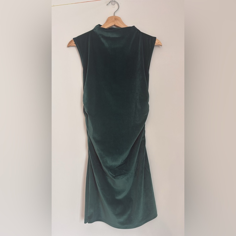 A New Day Elegant Green Velvet Dress